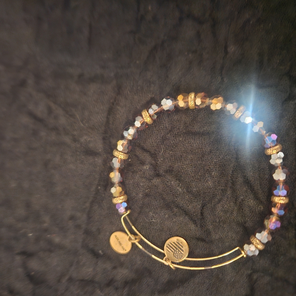 Elegant Gold Beaded Bracelet